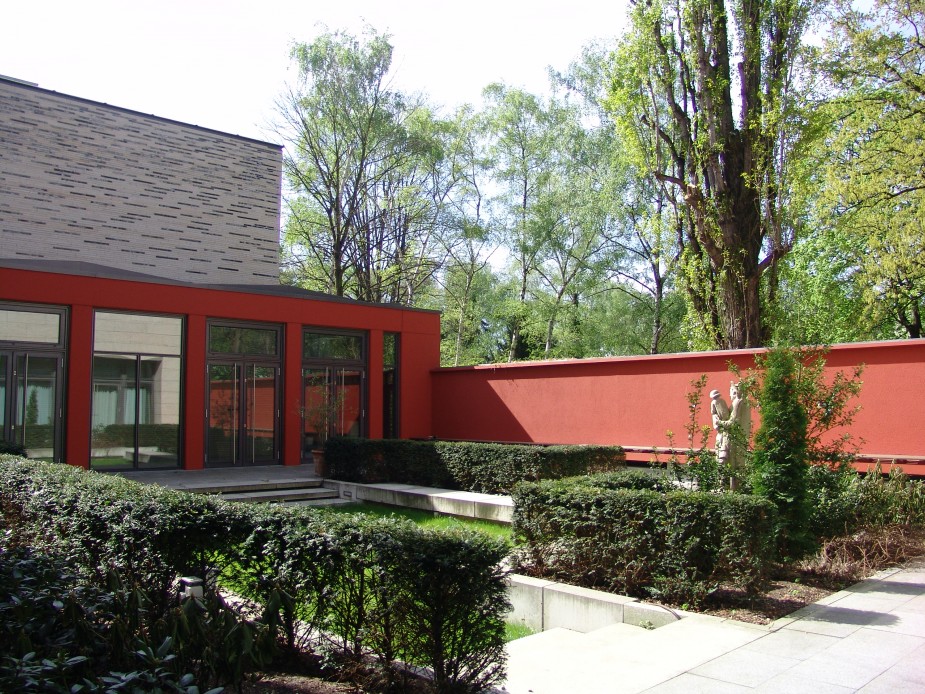 53_Innenhof Katholische Akademie 02